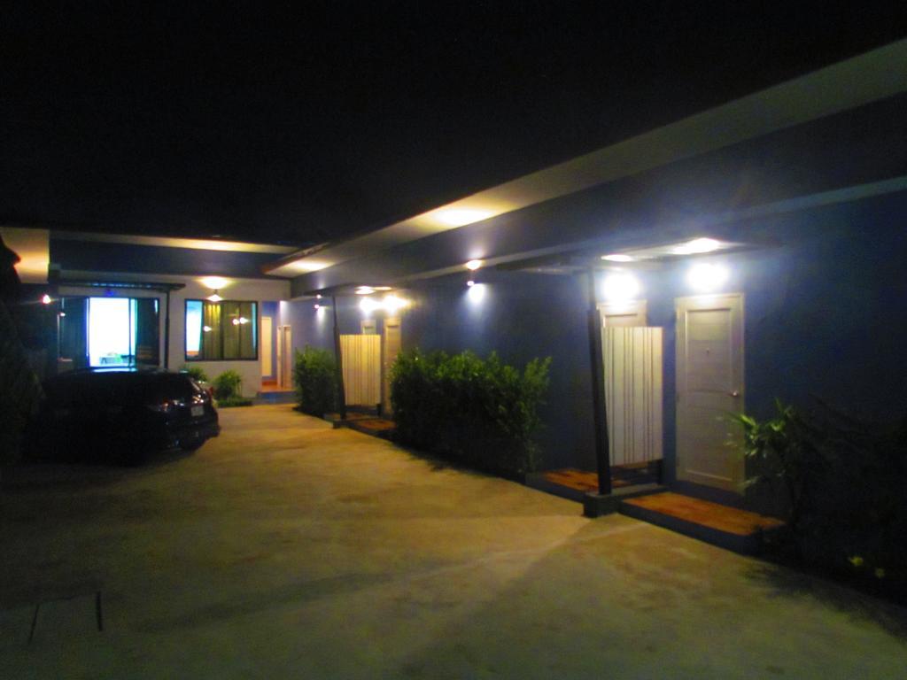 Cmon Guesthouse Phetchaburi Dış mekan fotoğraf